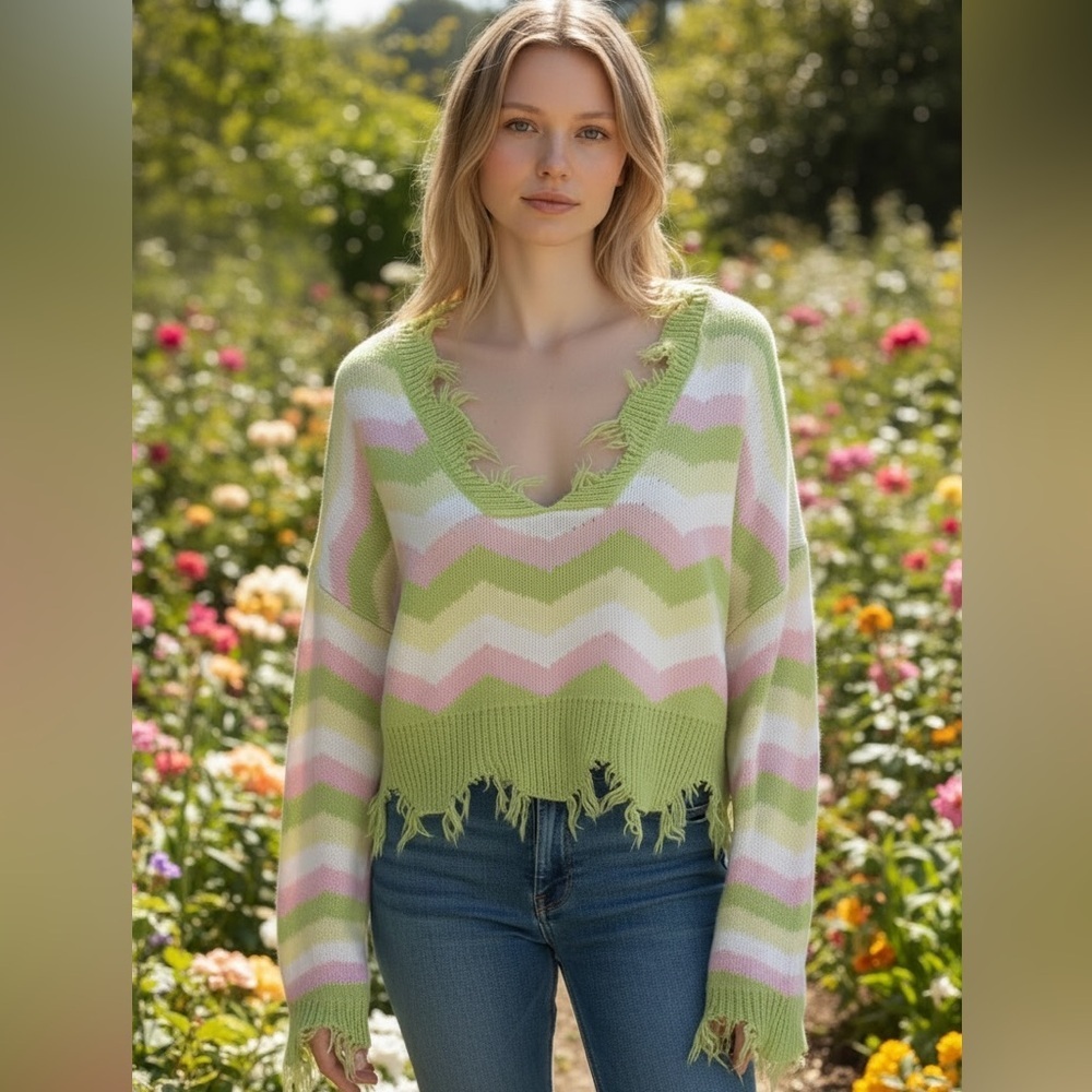 JUST POLLY PASTEL PINK & GREEN CROPPED CHEVRON STRIPED DISTRESSED SWEATER SZ L